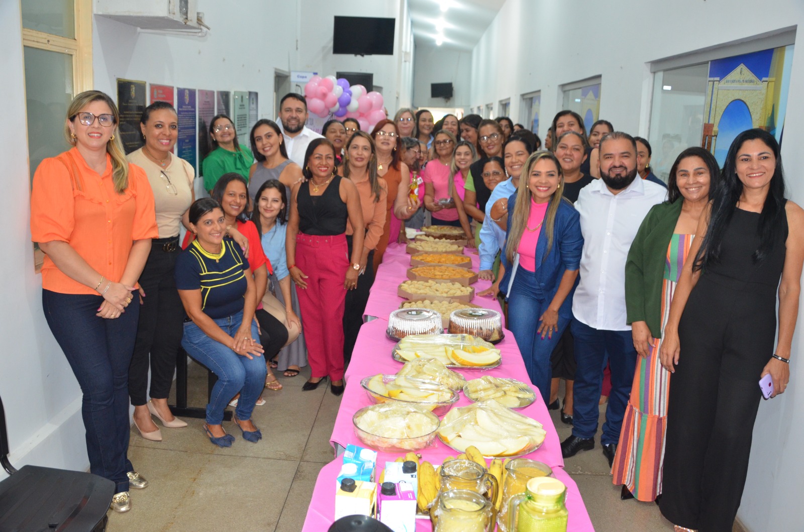 Câmara de Porto Nacional Celebra Dia da Mulher com Coffee-Break e Brindes para Servidoras do Legislativo