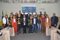  Câmara de Porto Nacional homenageia campeões de kickboxing e debate Limpeza Pública