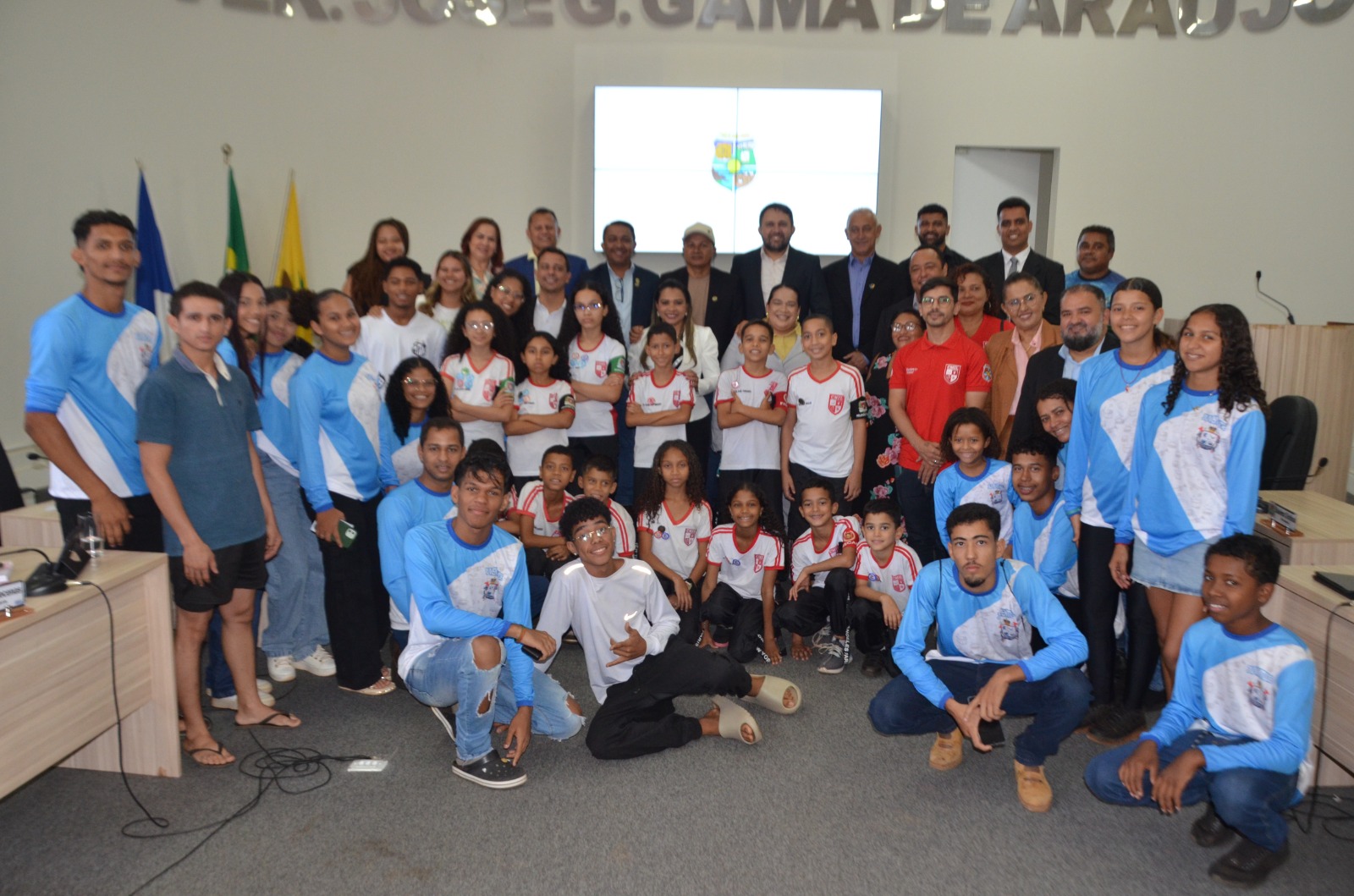 Câmara de Porto Nacional realiza sessão solene em homenagem ao dia Internacional da juventude 