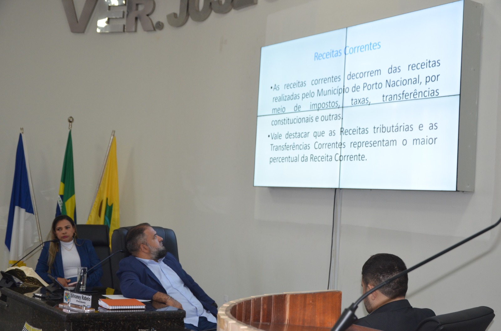 Câmara Municipal de Porto Nacional recebe Secretária de planejamento para detalhar metas fiscais