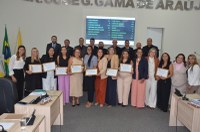 Câmara Municipal realiza 13ª sessão ordinária com entrega de moção de aplausos a líderes mulheres 