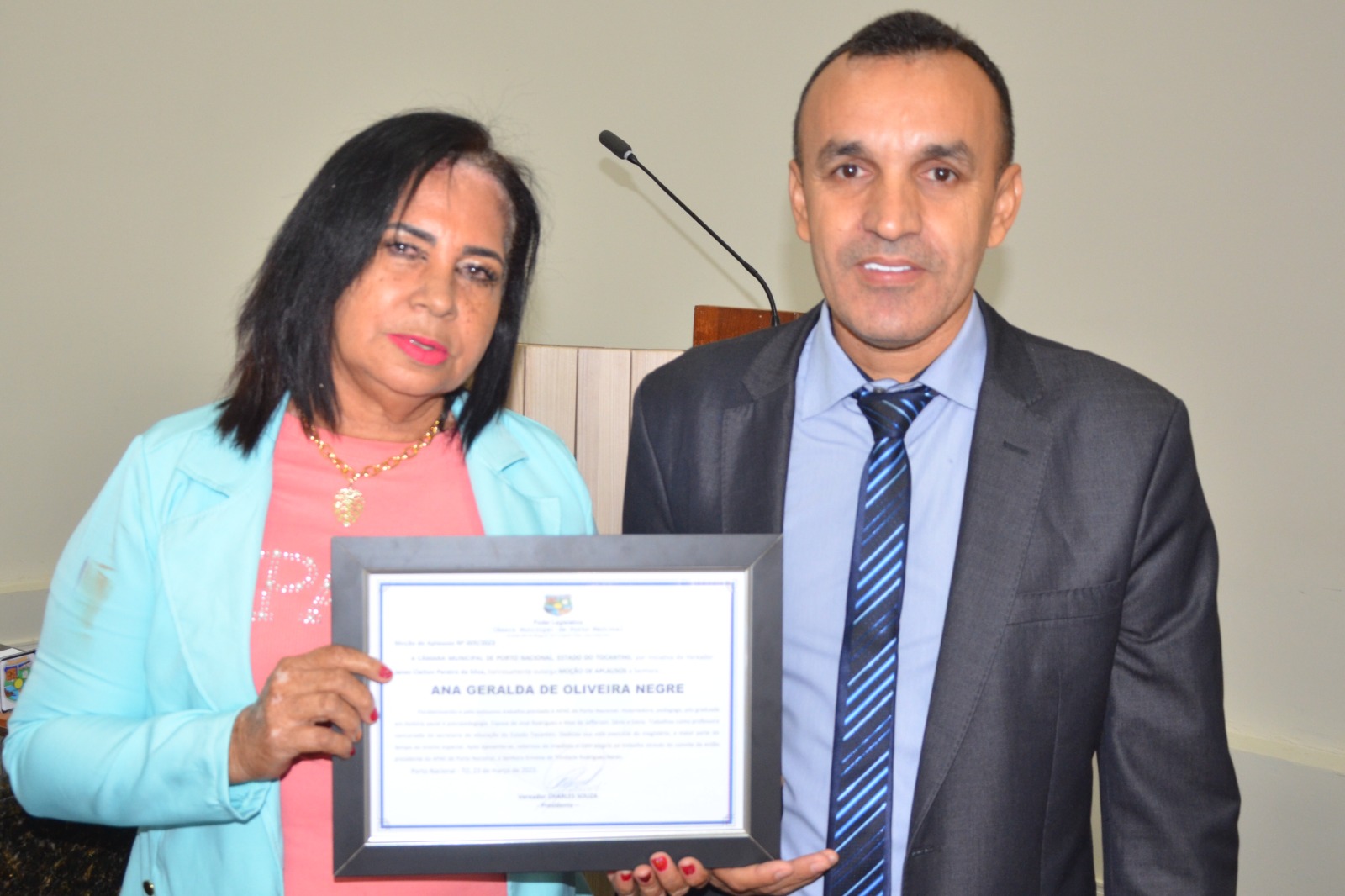  Vereador Janes Cleiton e homenageada