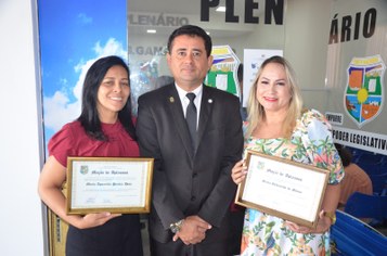 Vereador Pim Junior e servidoras da saúde municipal do distrito de Luzimangues, Maria Gilvaneide de Matos (Diretora da Saúde) e Maria Aparecida Pereira Diniz, (Coordenadora de Regulação).