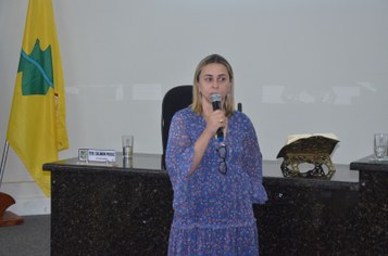 Secretária Municipal de Saúde, Cristiane Nunes