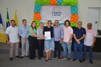 Programa Porto Legal entrega 54 títulos de regularização fundiária em solenidade na Câmara Municipal 