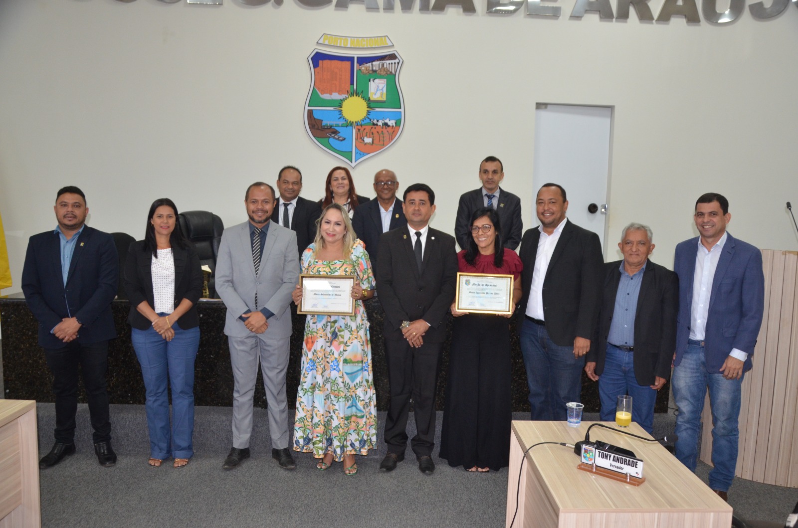 Câmara Municipal entrega Moção de Aplausos a profissionais de saúde do Distrito de Luzimangues 
