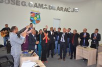 Emoção e Reconhecimento -  Câmara Municipal presta linda homenagem em retorno da  servidora Rhaide 