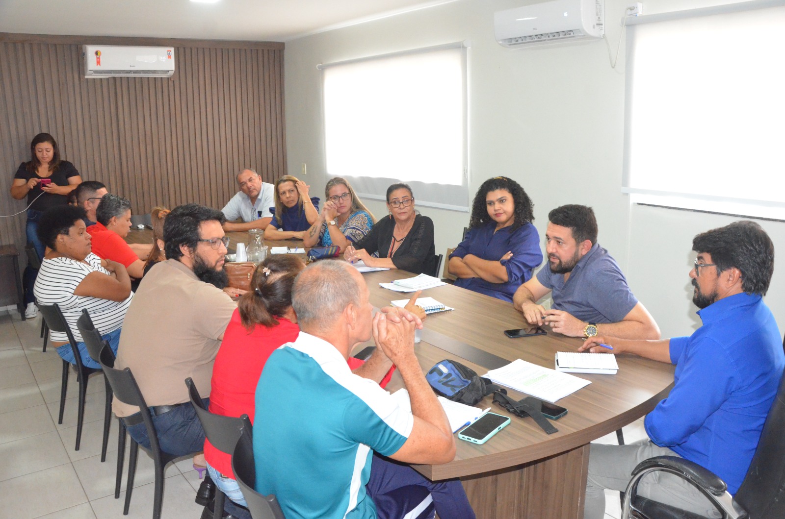 Esclarecimentos: Câmara Municipal de Porto discute modulação dos servidores da educação infantil com representantes do Conselho e Secretaria municipal da educação 