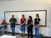 Parlamento Jovem: Vereador e presidente da Câmara, Silvaney Rabelo, acompanha aplicação das redações na Escola Carmênia Matos Maia no último dia da etapa escolar